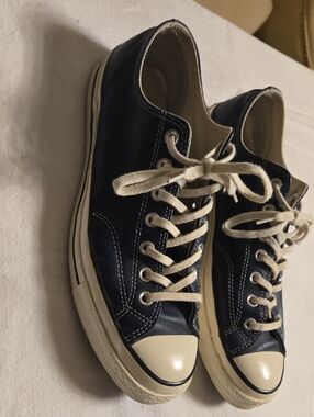 Converse Chuck 70 Low-Top Leather Sneakers - Navy / Cream